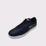 ספורט גברים ווניטאז' NIKE
