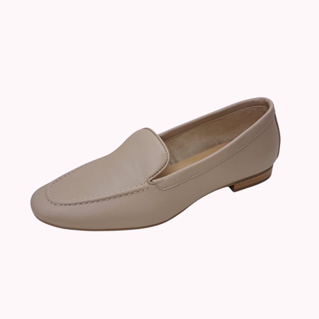 IMG-20250721-WA0059 מוקסין שטוח בז' LADY COMFORT – תמונה 1