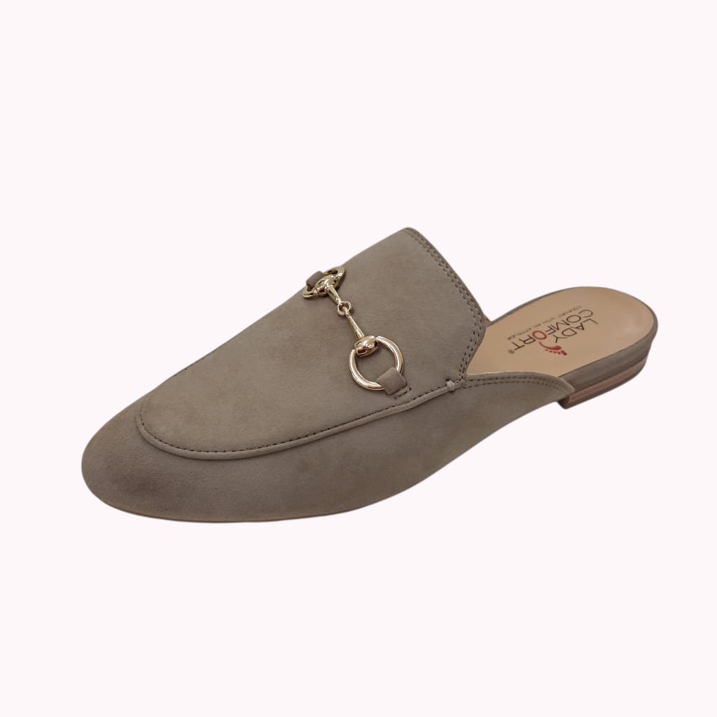 IMG-20250725-WA0031 כפכף אבזם לוסיה בז' LADY COMFORT – תמונה 1