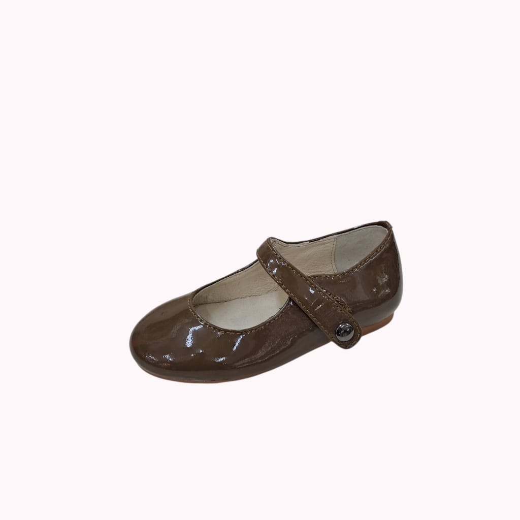 IMG-20251022-WA0122 בובה יסמין חום לק בהיר PASIFLORA – תמונה 1